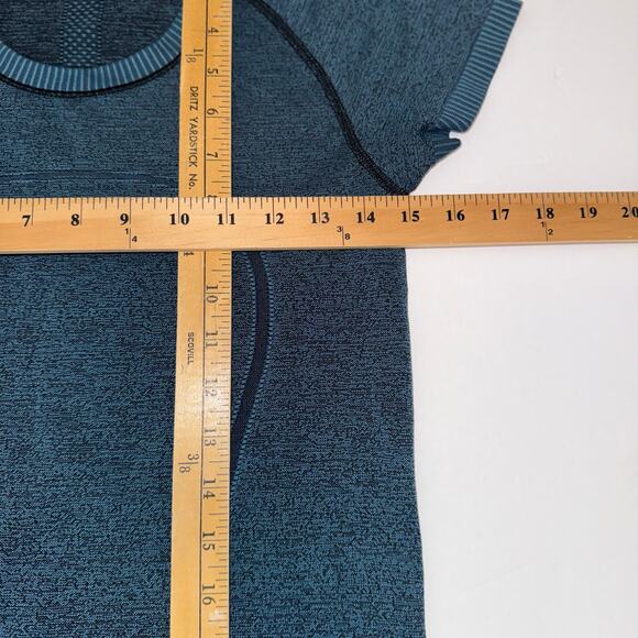 Lululemon Run: Swiftly Tech Short Sleeve Scoop Women’s 4 Blue Seamless AntiStink - Picture 11 of 14